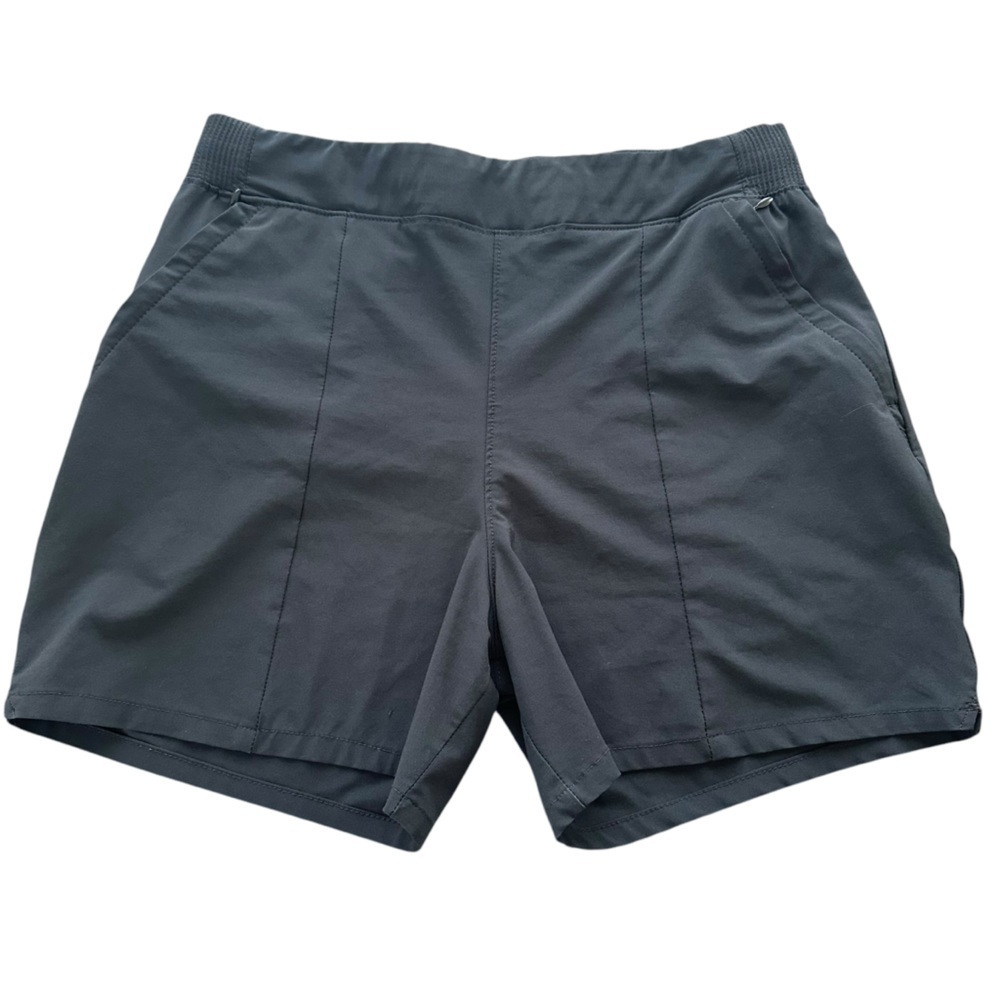 Columbia PFG Women’s Medium Black Backcast Performance Shorts 5” Stretch Fishing